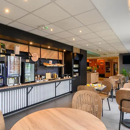 Compiegne Hotel