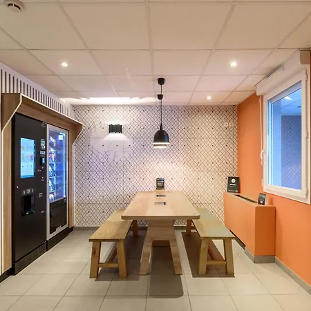 מלון Compiegne Thourotte