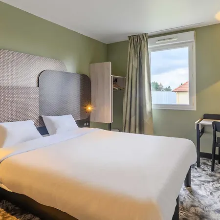 Compiegne Hotel