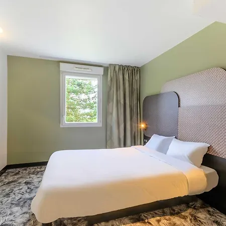 Compiegne Hotel