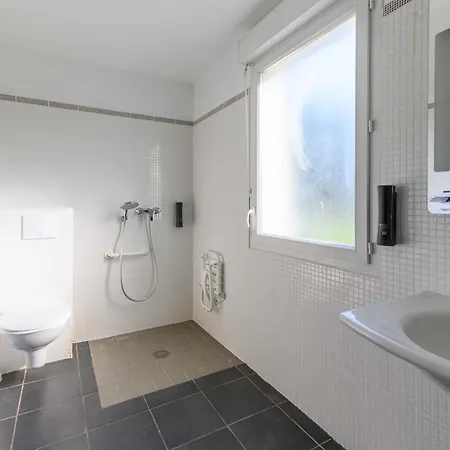 Compiegne 3* Thourotte